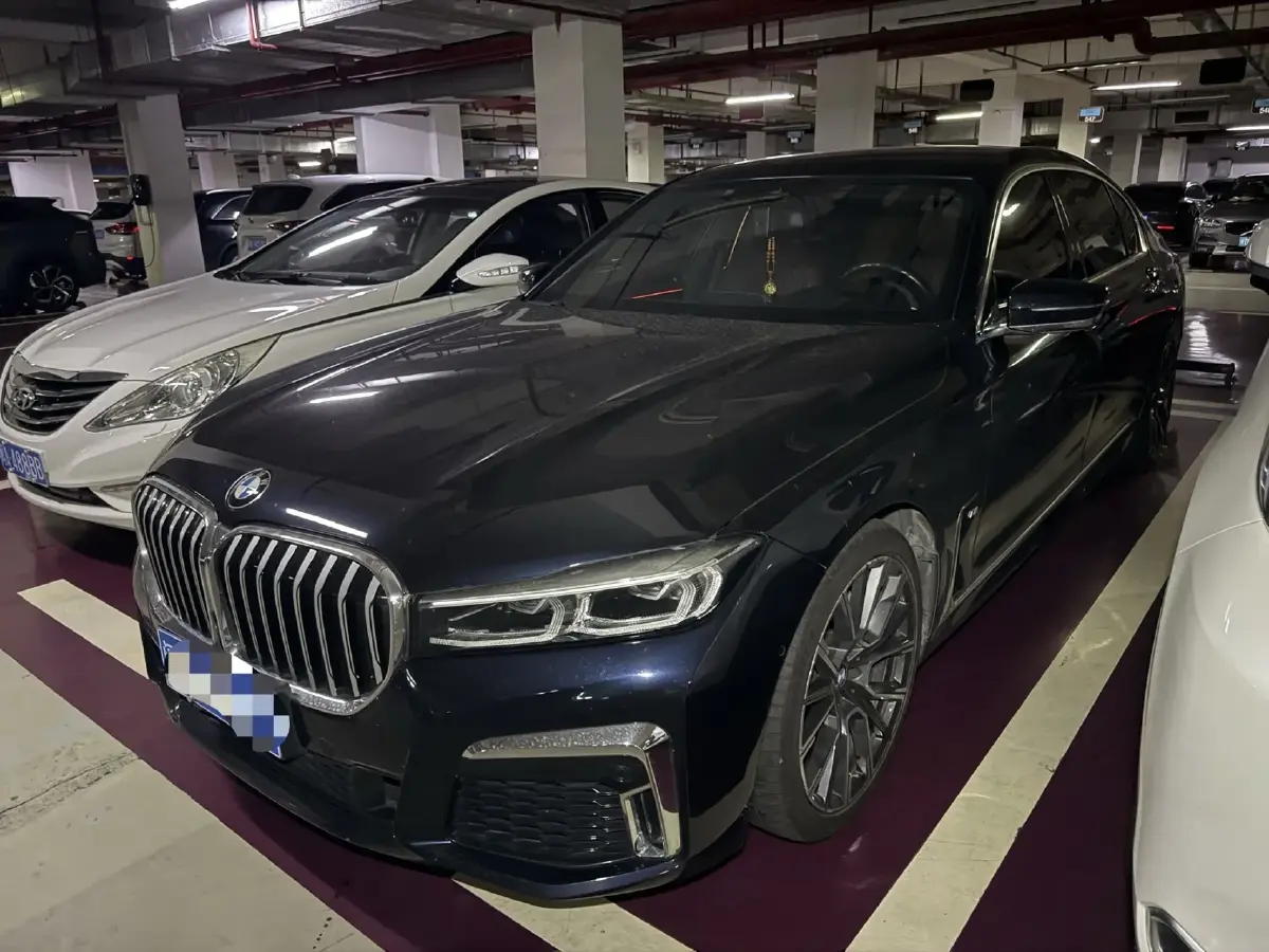 2021 BMW 7 Series 3.0T 340HP L6 8AT