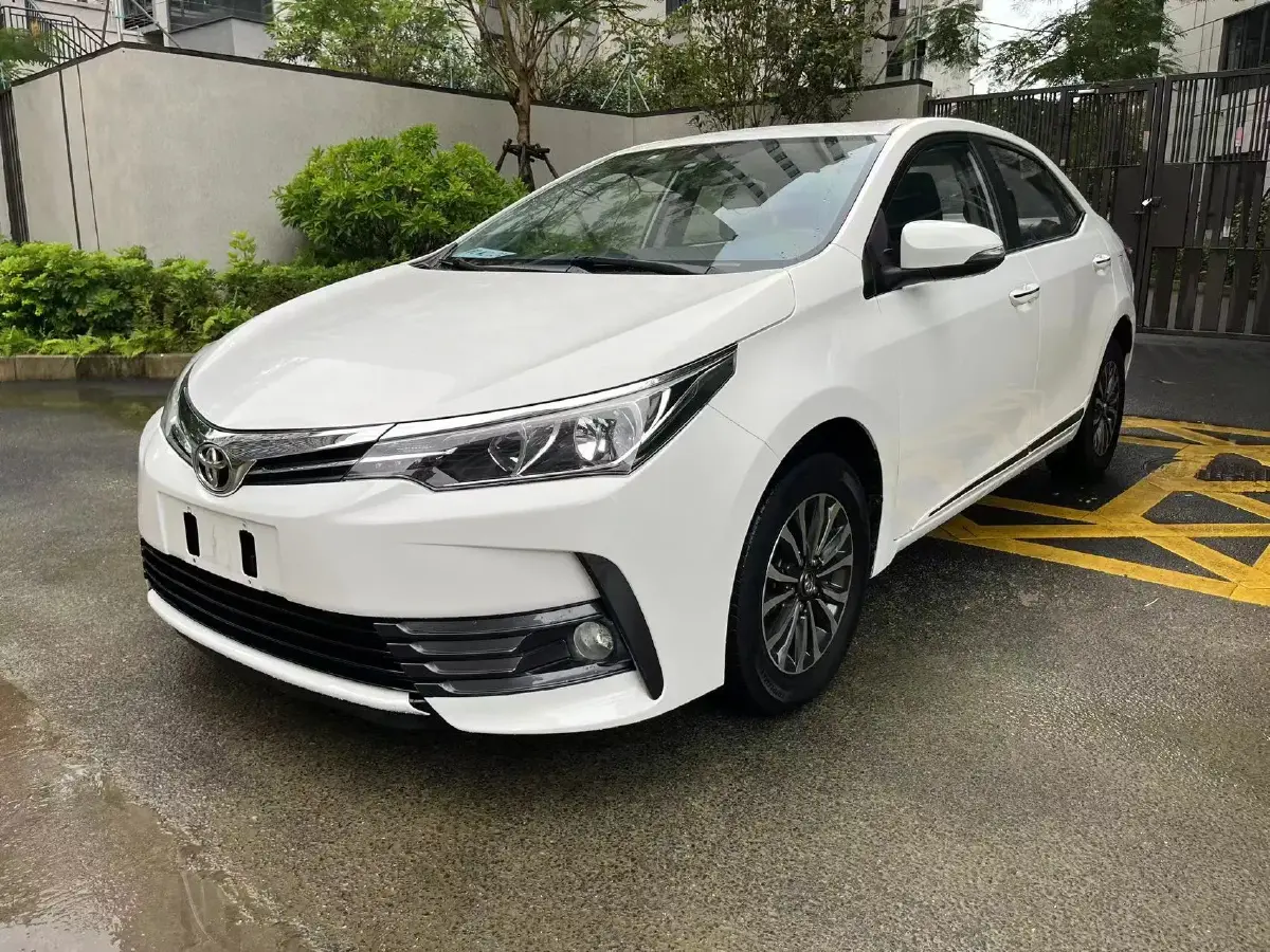 2018 Toyota Corolla 1.2T 116HP L4 CVT