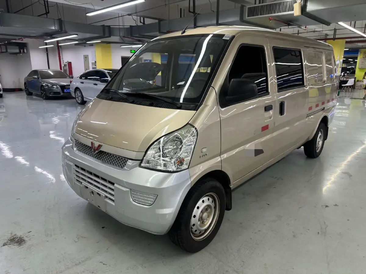 2019 WuLing ZhiGuang 1.2L 82HP L4 5MT