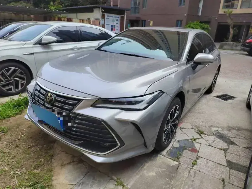 2023 Toyota Avalon 2.0L 177HP L4 CVT