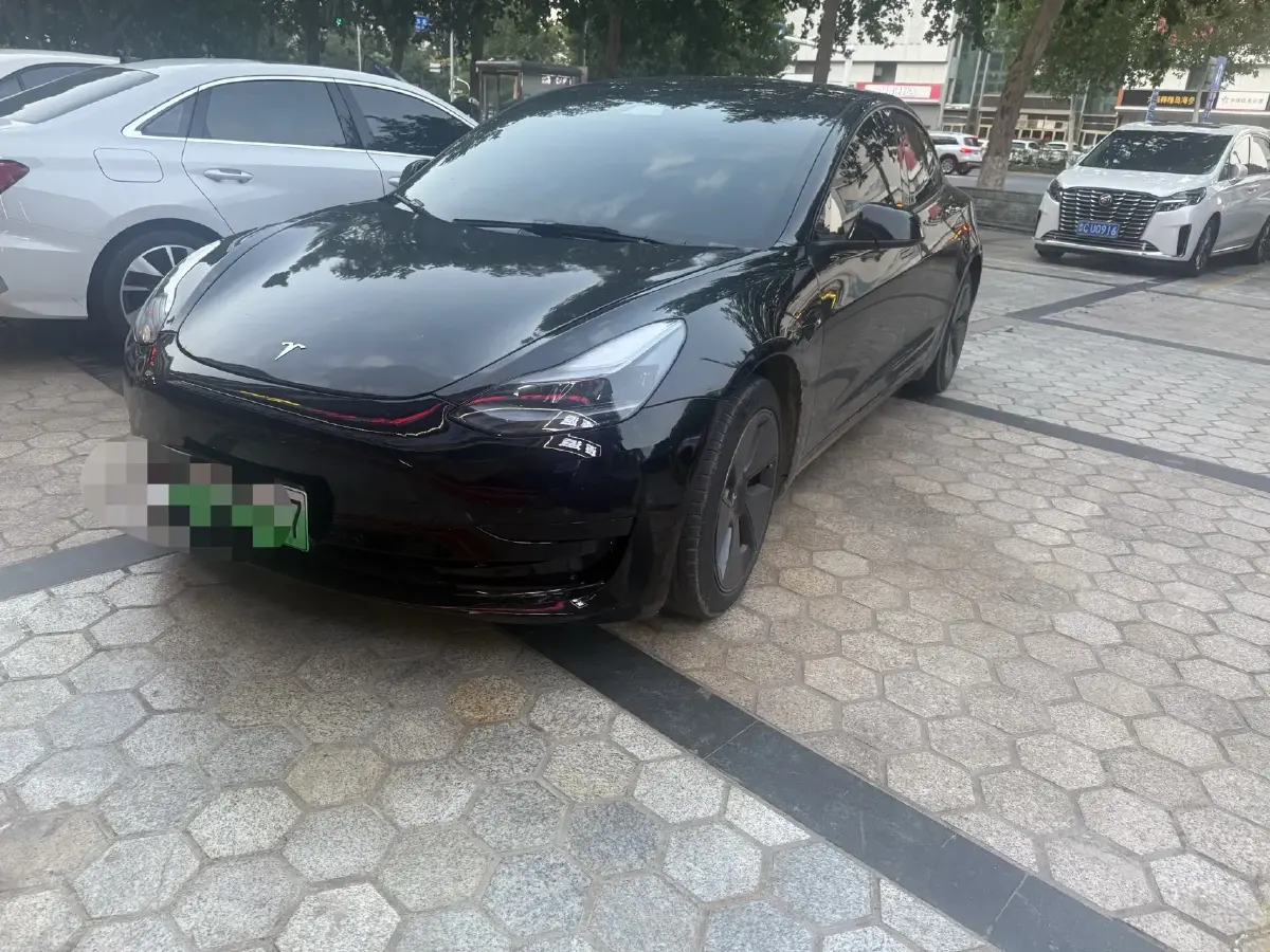 2022 Tesla Model 3 BEV 60KWH