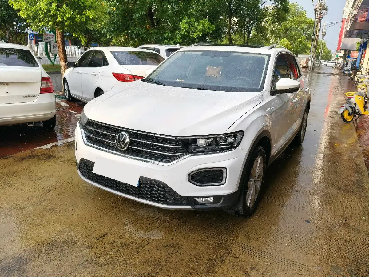 2021 Volkswagen T-Roc 1.4T 150HP L4 7DCT