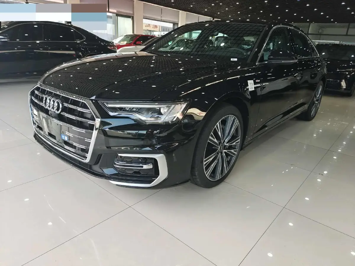 2025 Audi A6L 2.0T 245HP L4 7DCT