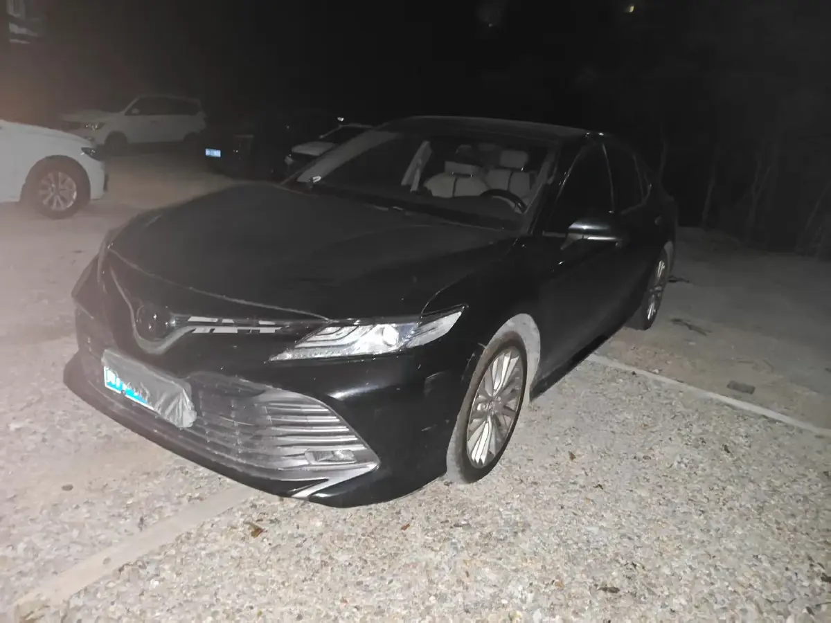 2019 Toyota Camry 2.5L 209HP L4 8AT