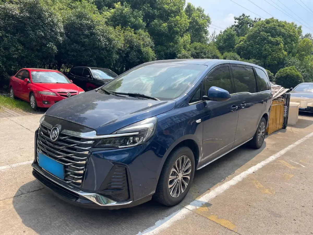 2023 Buick GL8 2.0T 237HP L4 9AT