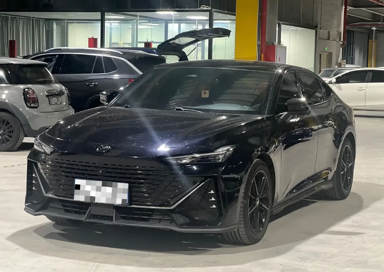 2022 ChangAn UNI-V 1.5T 188HP L4 7DCT