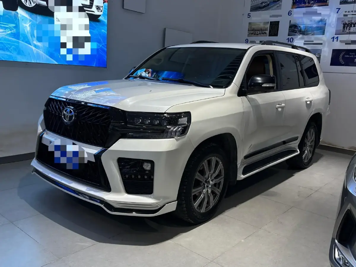 2016 Toyota Land Cruiser 4.0L 275HP V6 5AT