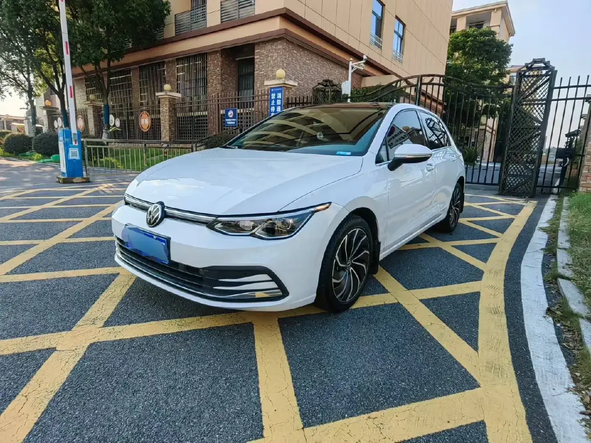 2021 Volkswagen Golf 1.4T 150HP L4 7DCT