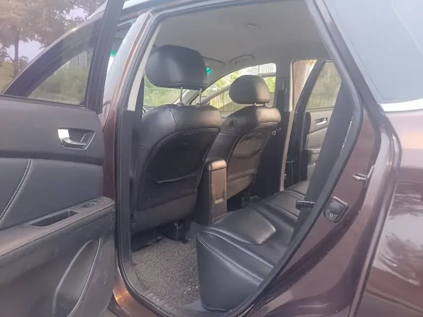 2016 Luxgen 6 SUV 1.8T 180HP L4 6AT,autocango,china used car exporter,china ev exporter,chinese used car exporter,chinese used ev exporter