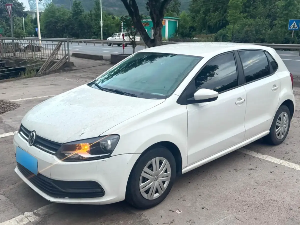 2018 Volkswagen Polo 1.5L 110HP L4 6AT