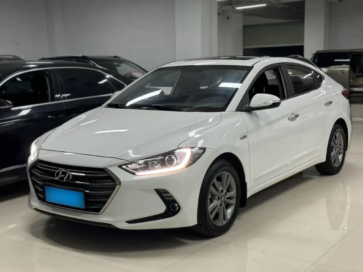 2018 Hyundai Elantra 1.4T 130HP L4 7DCT