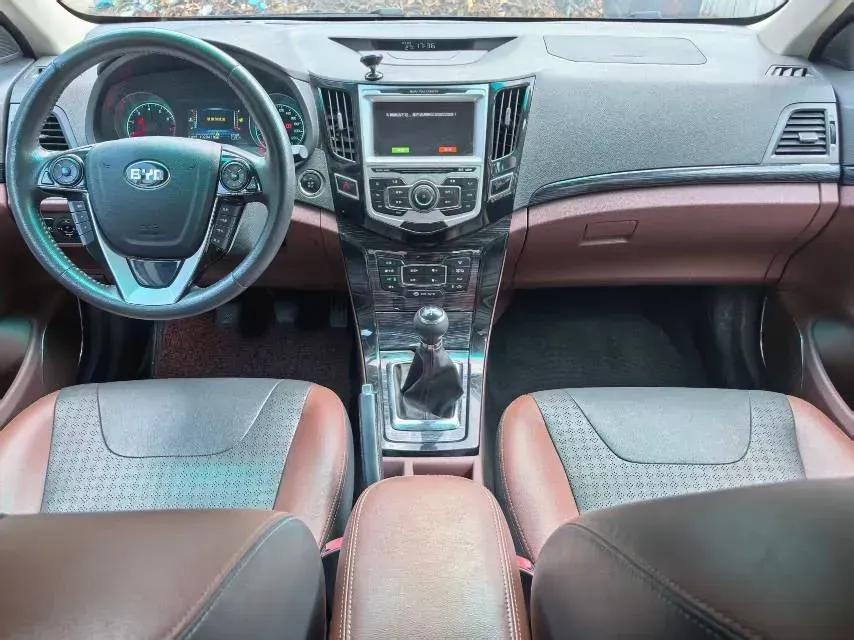 2016 BYD SuRui 1.5L 109HP L4 5MT,autocango,china used car exporter,china ev exporter,chinese used car exporter,chinese used ev exporter