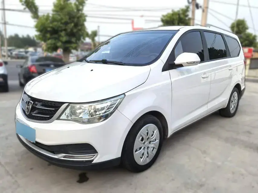 2019 BaoJun 730 1.5L 105HP L4 6MT