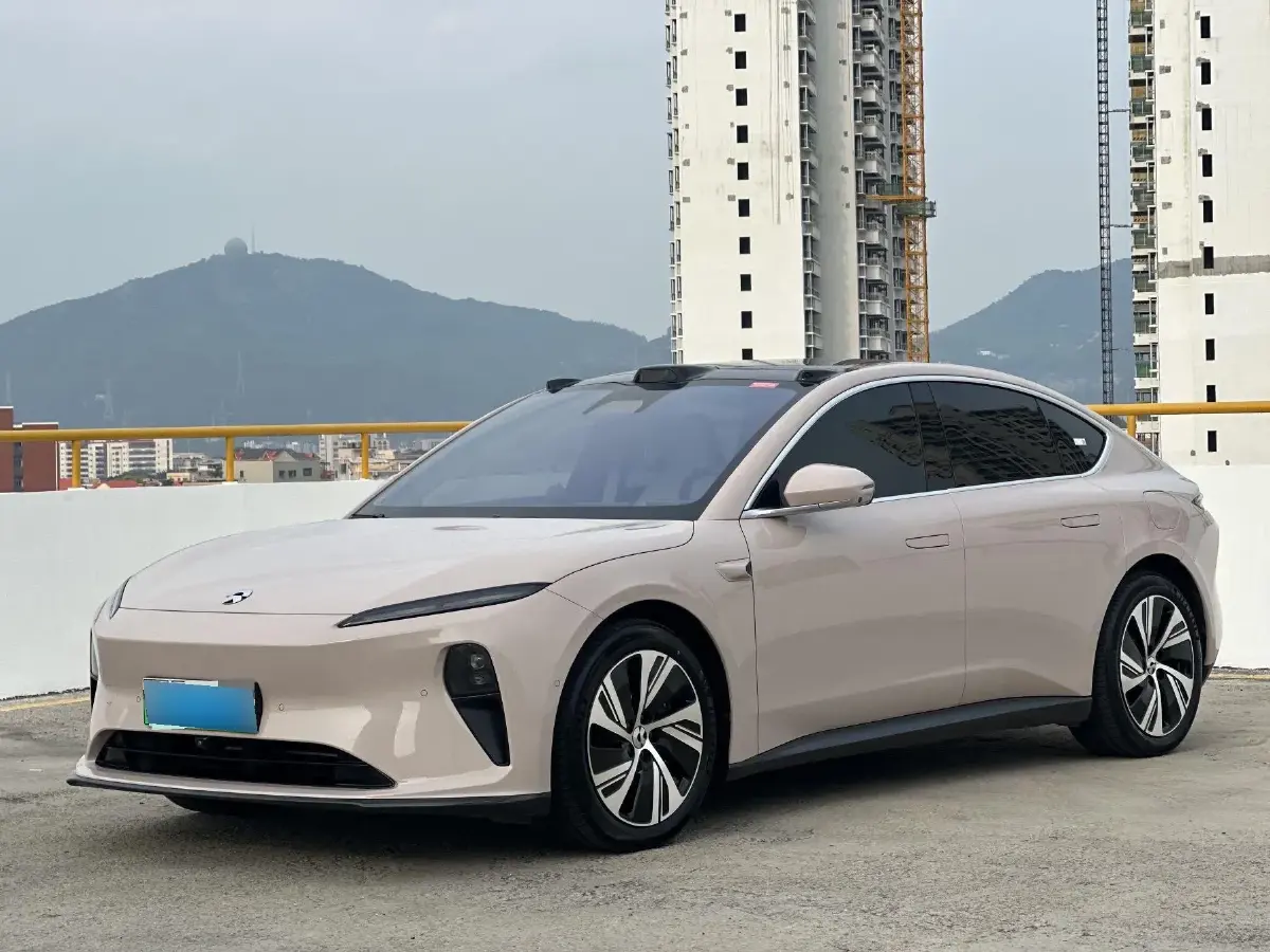 2022 NIO ET5 BEV 75KWH