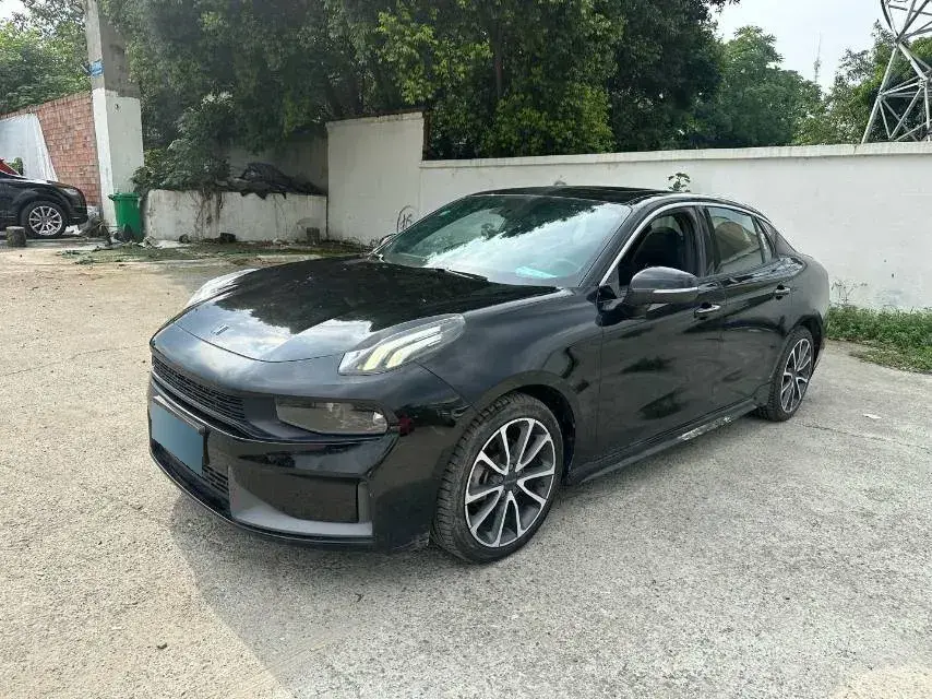 2019 LYNK&CO 03 2.0T 190HP L4 6AT