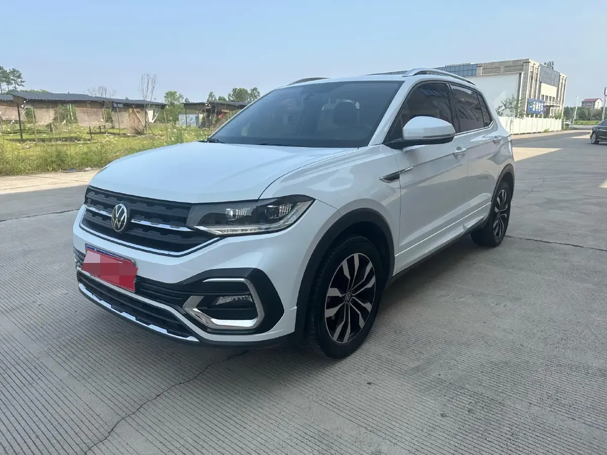 2021 Volkswagen Tacqua 1.4T 150HP L4 7DCT