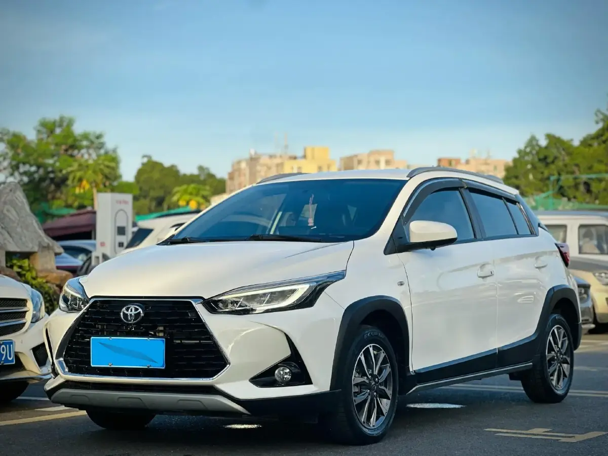 2022 Toyota Yaris L 1.5L 112HP L4 CVT