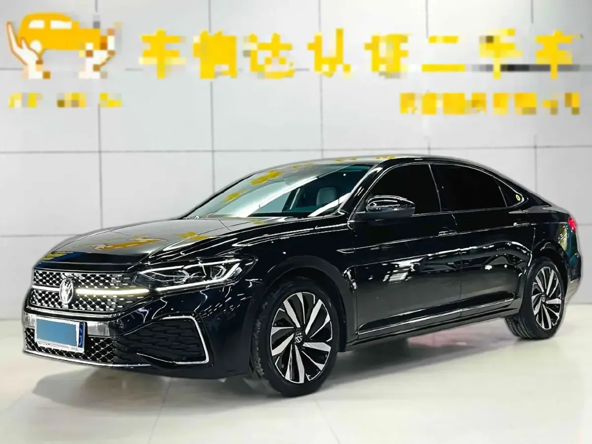 2022 Volkswagen Passat 2.0T 186HP L4 7DCT