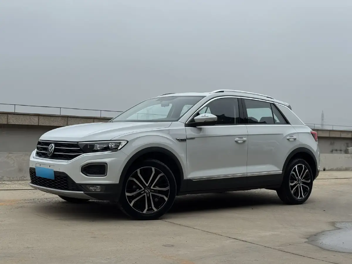 2022 Volkswagen T-Roc 1.4T 150HP L4 7DCT