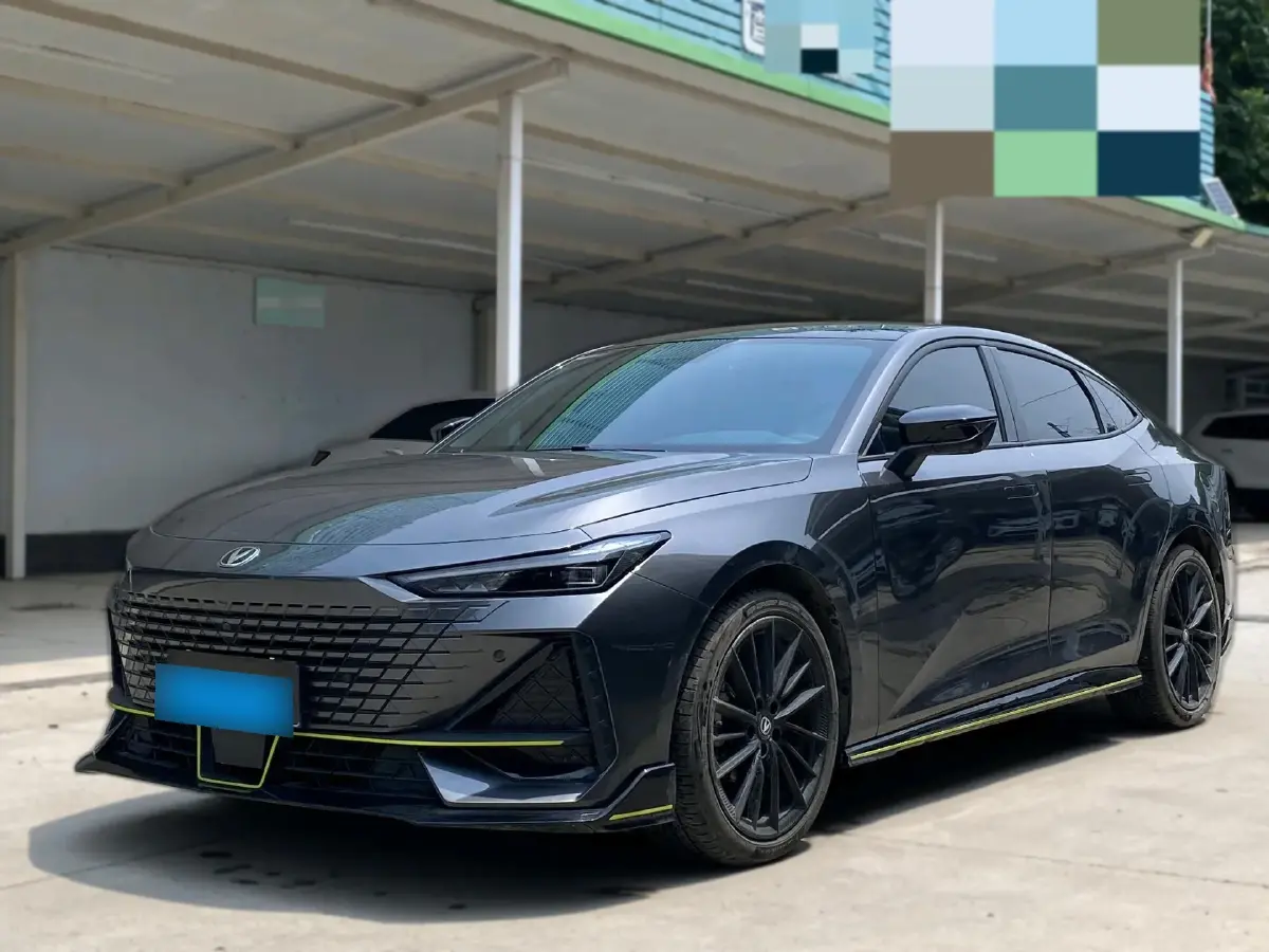 2022 ChangAn UNI-V 1.5T 188HP L4 7DCT