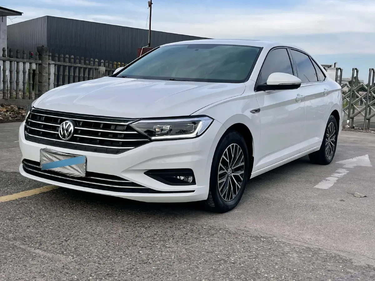 2020 Volkswagen Sagitar 1.4T 150HP L4 7DCT