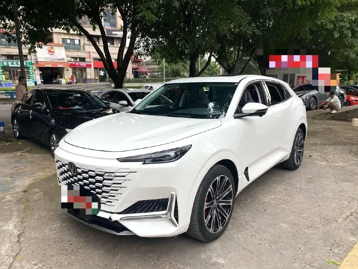 2023 ChangAn UNI-K iDD 1.5T 170HP L4 6TCT PHEV 28.39KWH
