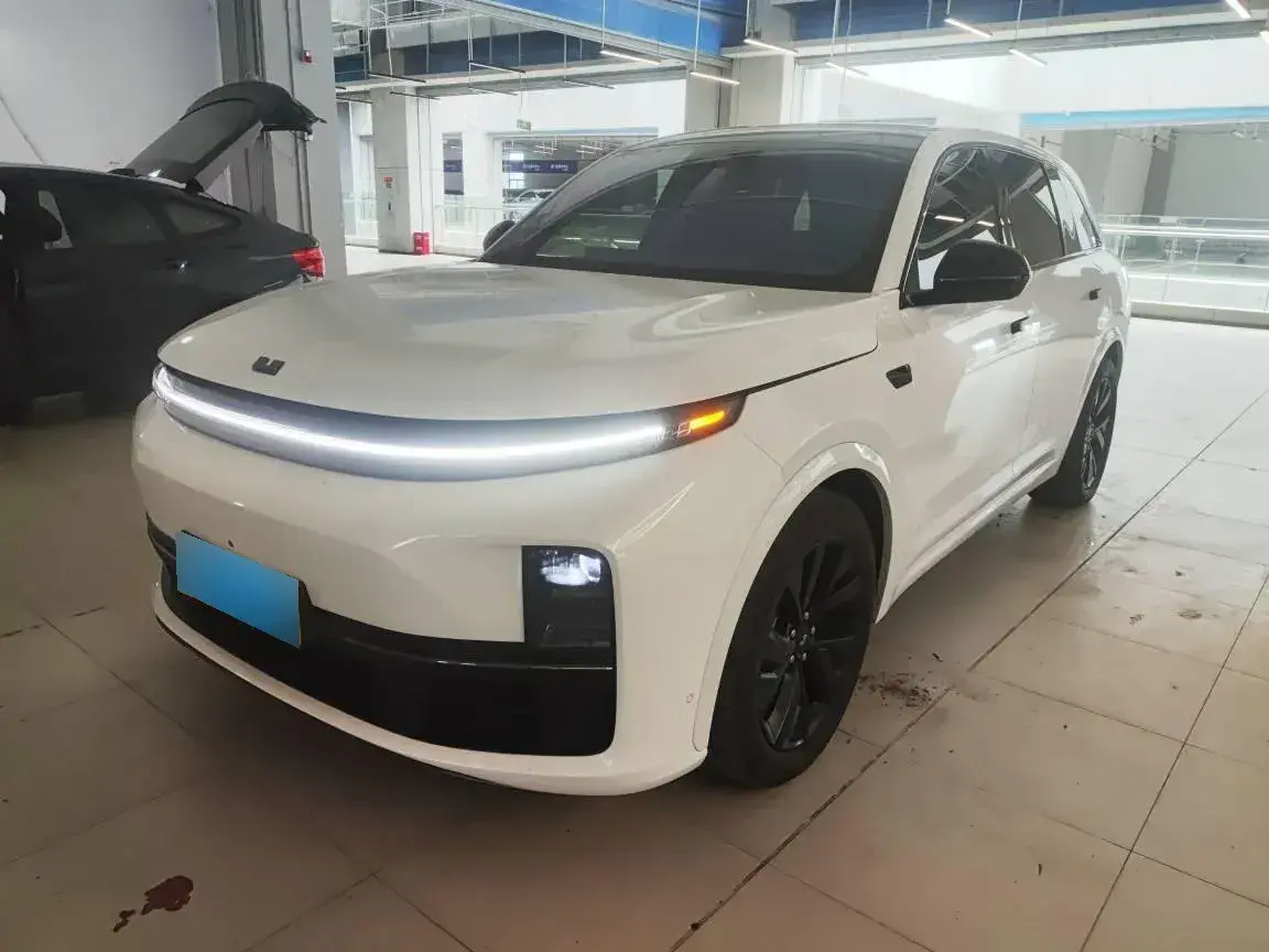 2023 Li L7 Range Extended 154HP REEV 40.9KWH