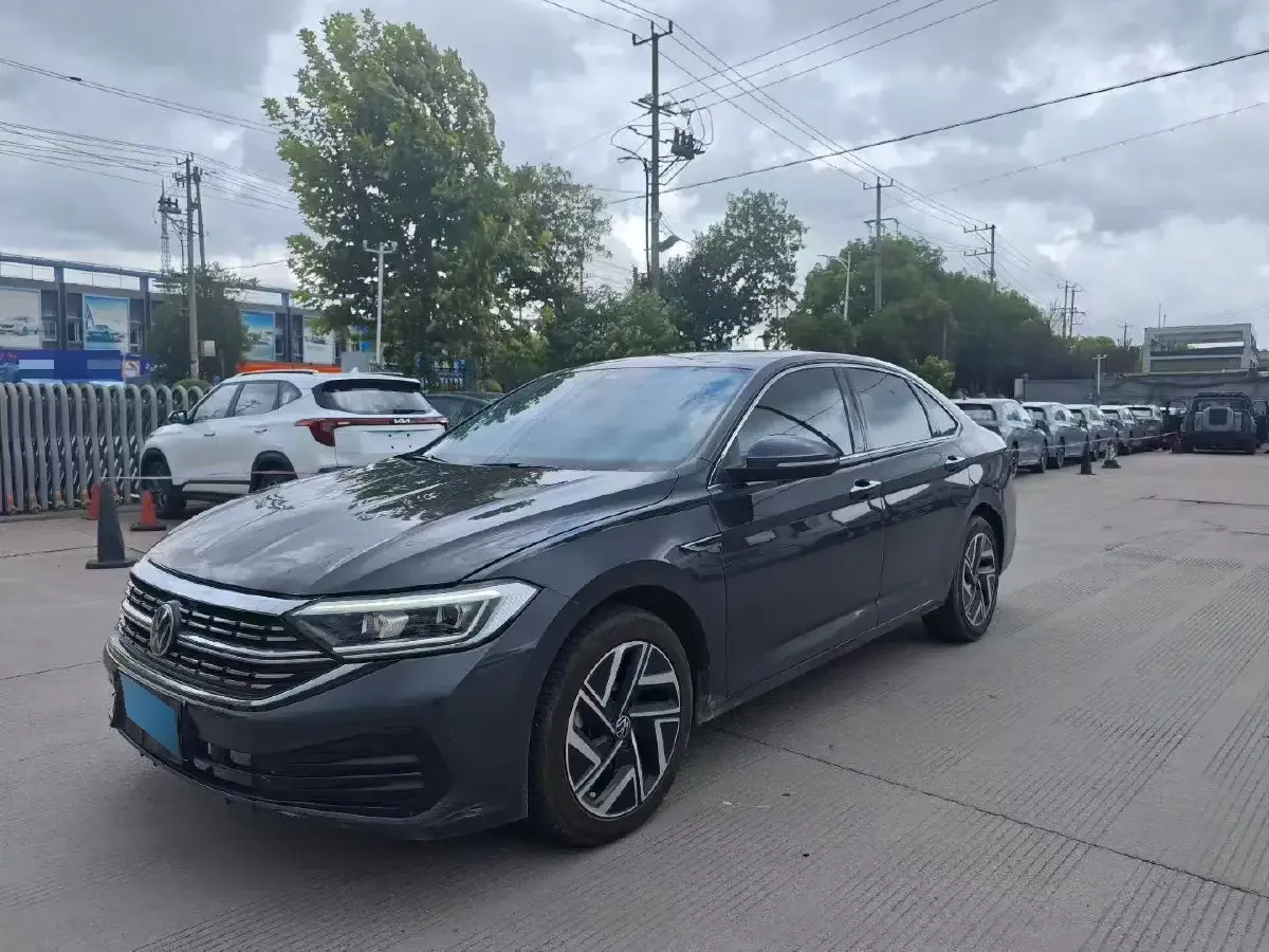 2021 Volkswagen Sagitar 1.4T 150HP L4 7DCT