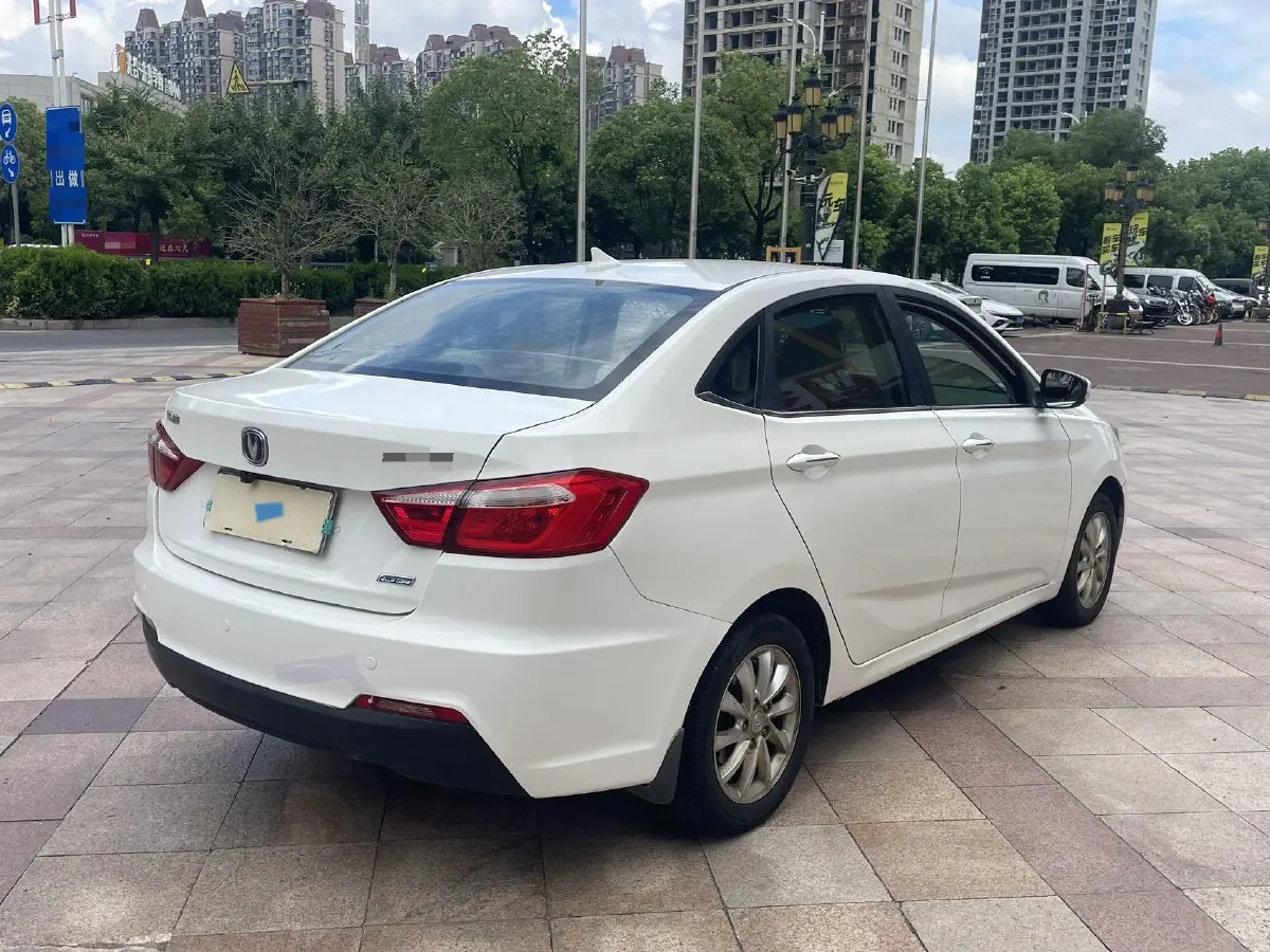 2016 ChangAn Alsvin V7 1.6L 124HP L4 4AT,autocango,china used car exporter,china ev exporter,chinese used car exporter,chinese used ev exporter