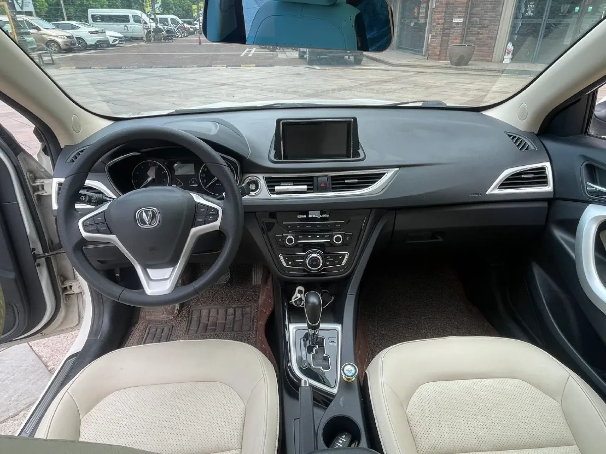 2016 ChangAn Alsvin V7 1.6L 124HP L4 4AT,autocango,china used car exporter,china ev exporter,chinese used car exporter,chinese used ev exporter