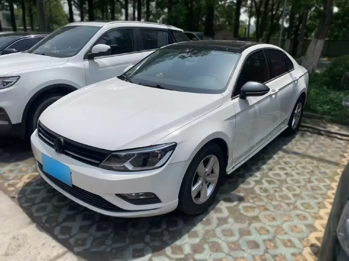 2018 Volkswagen Lamando 1.4T 131HP L4 7DCT
