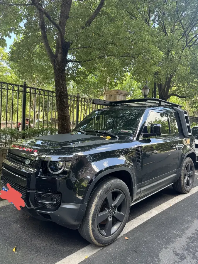 2022 Land Rover Defender 2.0T 300HP L4 8AT