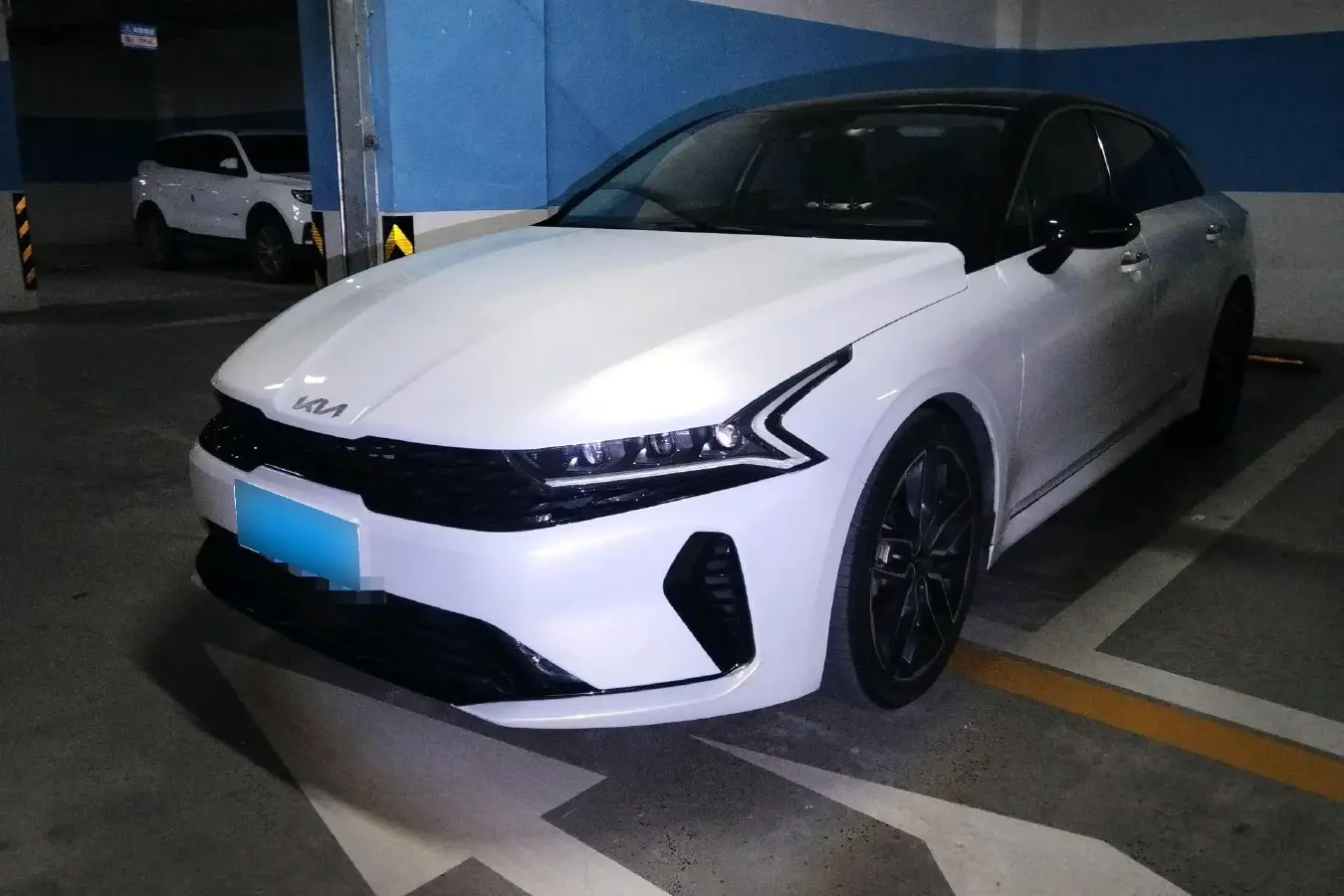 2021 Kia K5 2.0T 240HP L4 8AT