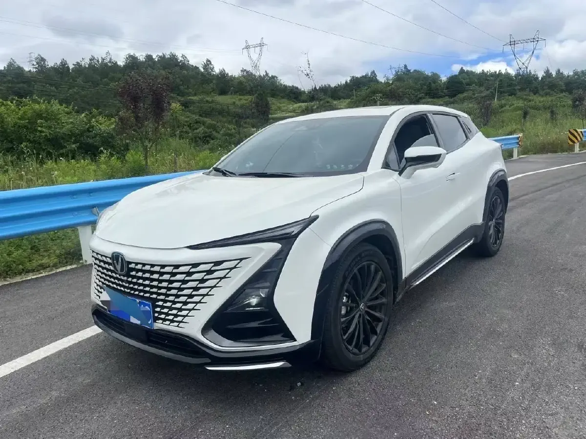 2023 ChangAn UNI-T 1.5T 188HP L4 7DCT