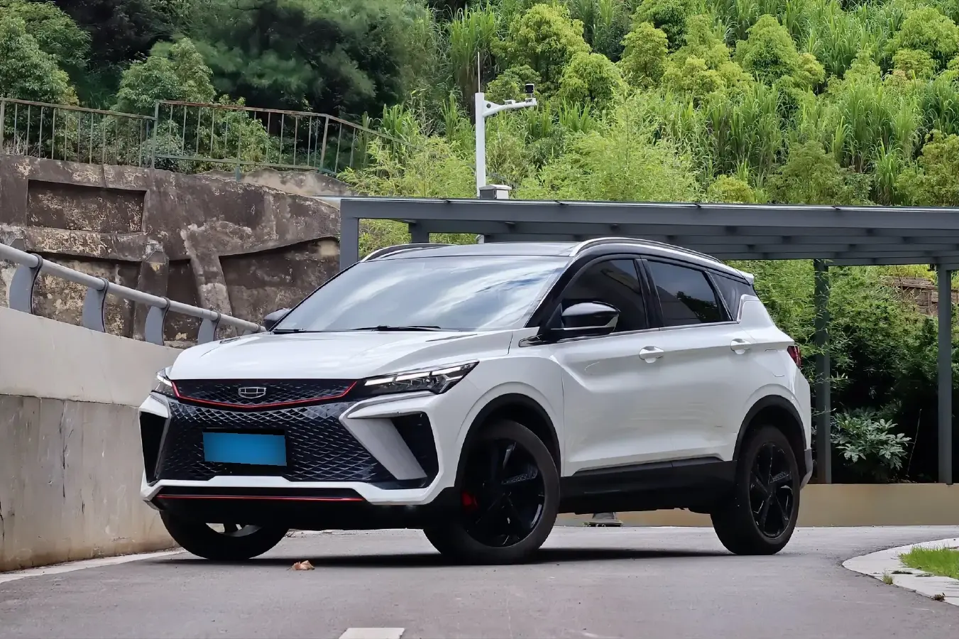 2022 Geely Coolray 1.5T 181HP L4 7DCT