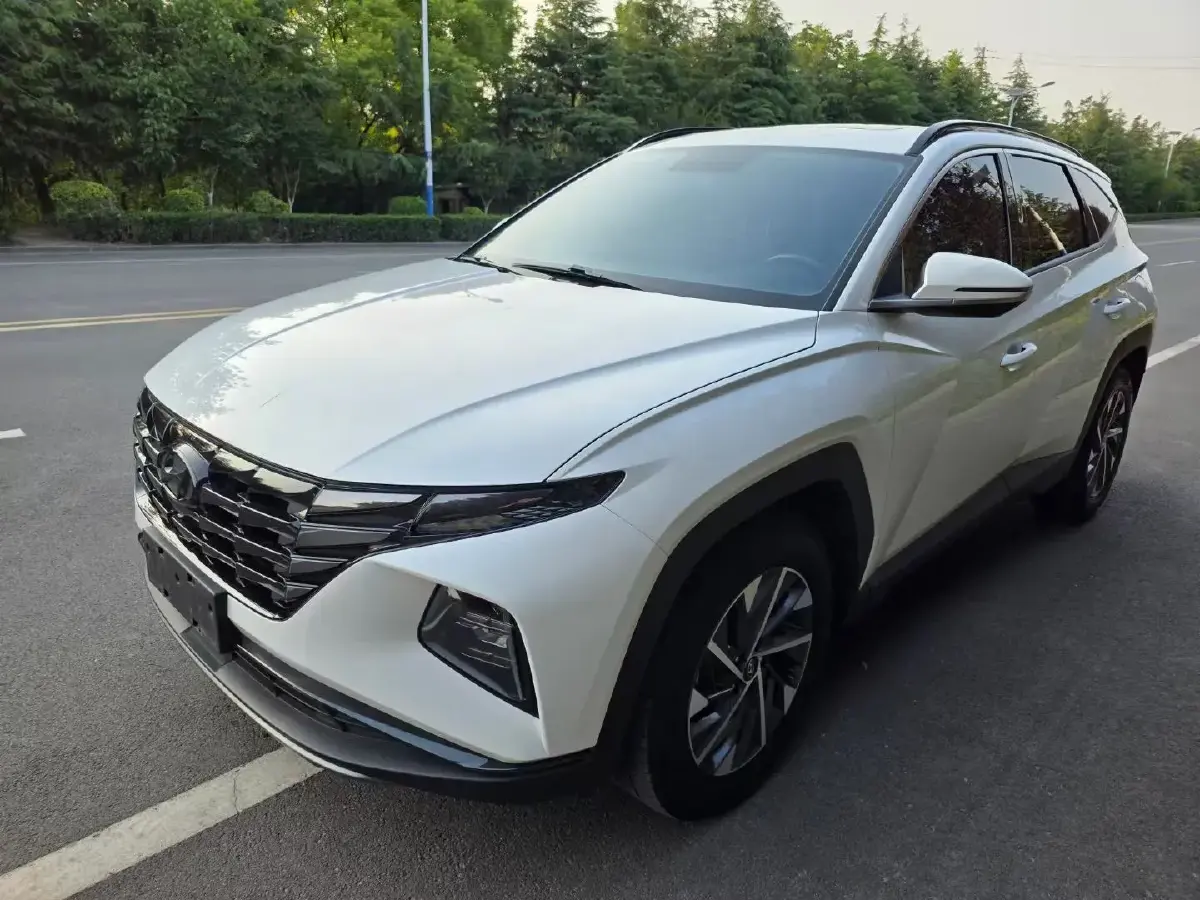 2023 Hyundai Tucson 1.5T 200HP L4 8AT