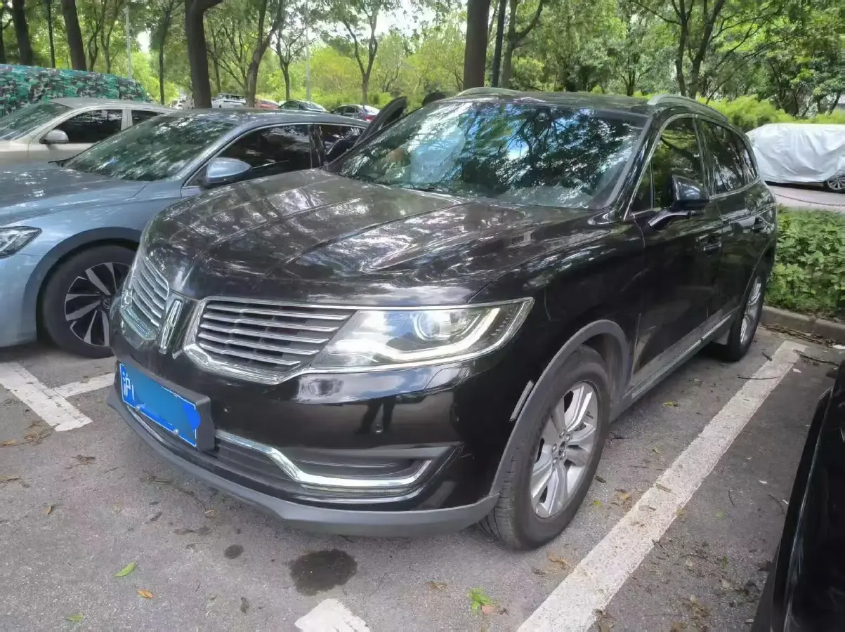 2017 Lincoln MKX 2.0T 253HP L4 6AT