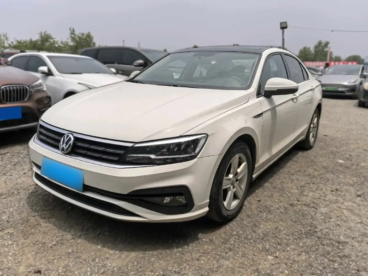 2021 Volkswagen Lamando 1.4T 131HP L4 7DCT