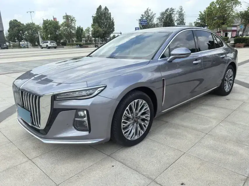 2023 HongQi H5 1.5T 169HP L4 E-CVT Hybrid