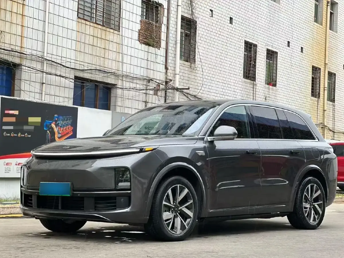 2023 Li L8 Range Extended 154HP REEV 40.9KWH