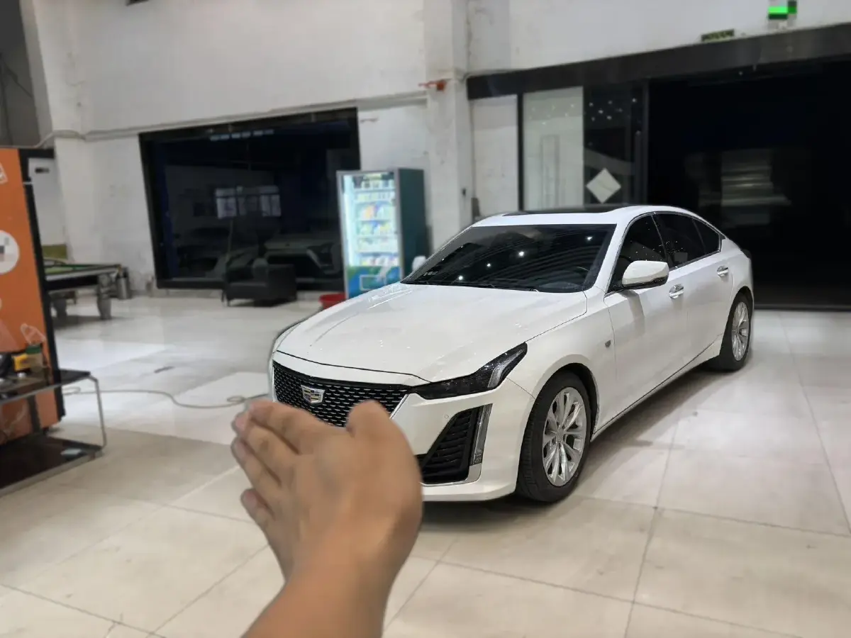 2021 Cadillac CT5 2.0T 237HP L4 10AT