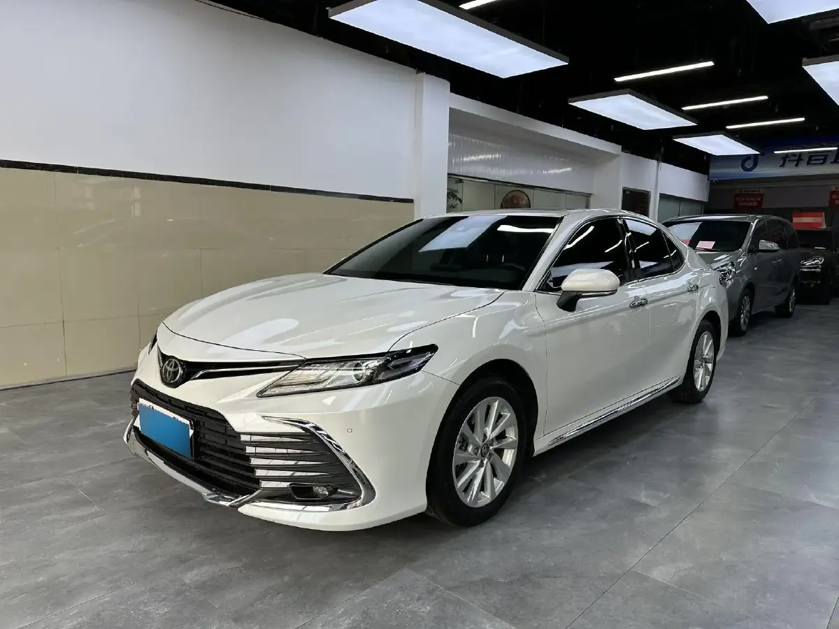 2023 Toyota Camry 2.0L 177HP L4 CVT