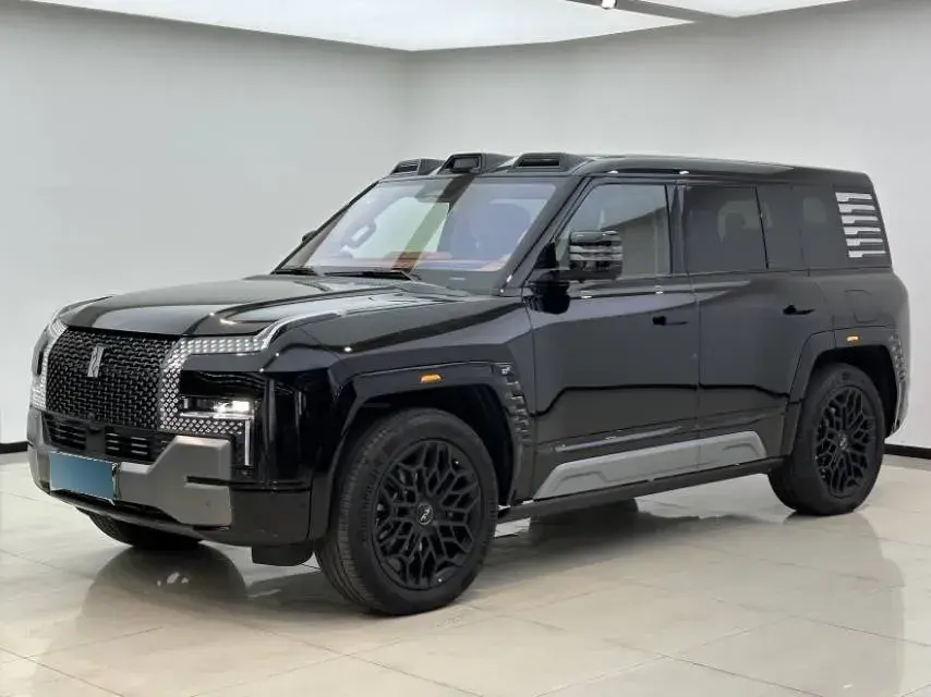 2023 YangWang U8 2.0T 272HP L4 REEV 49.05KWH