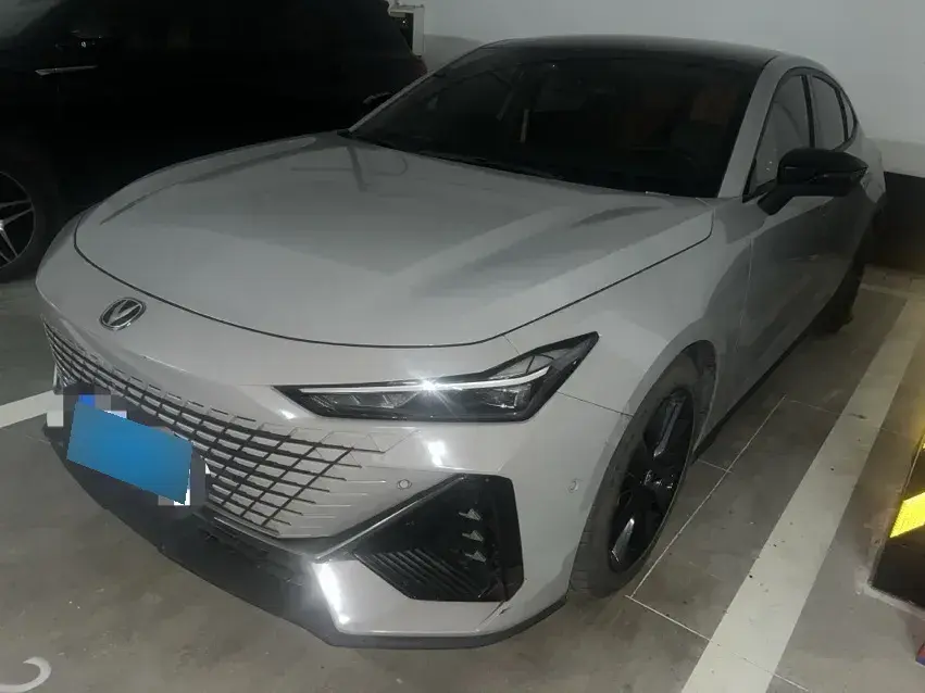 2022 ChangAn UNI-V 1.5T 188HP L4 7DCT