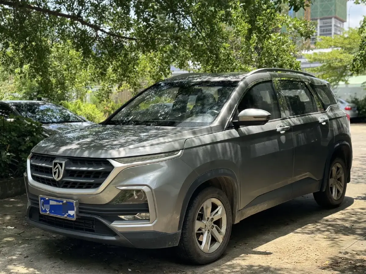 2018 BaoJun 530 1.5T 150HP L4 6MT