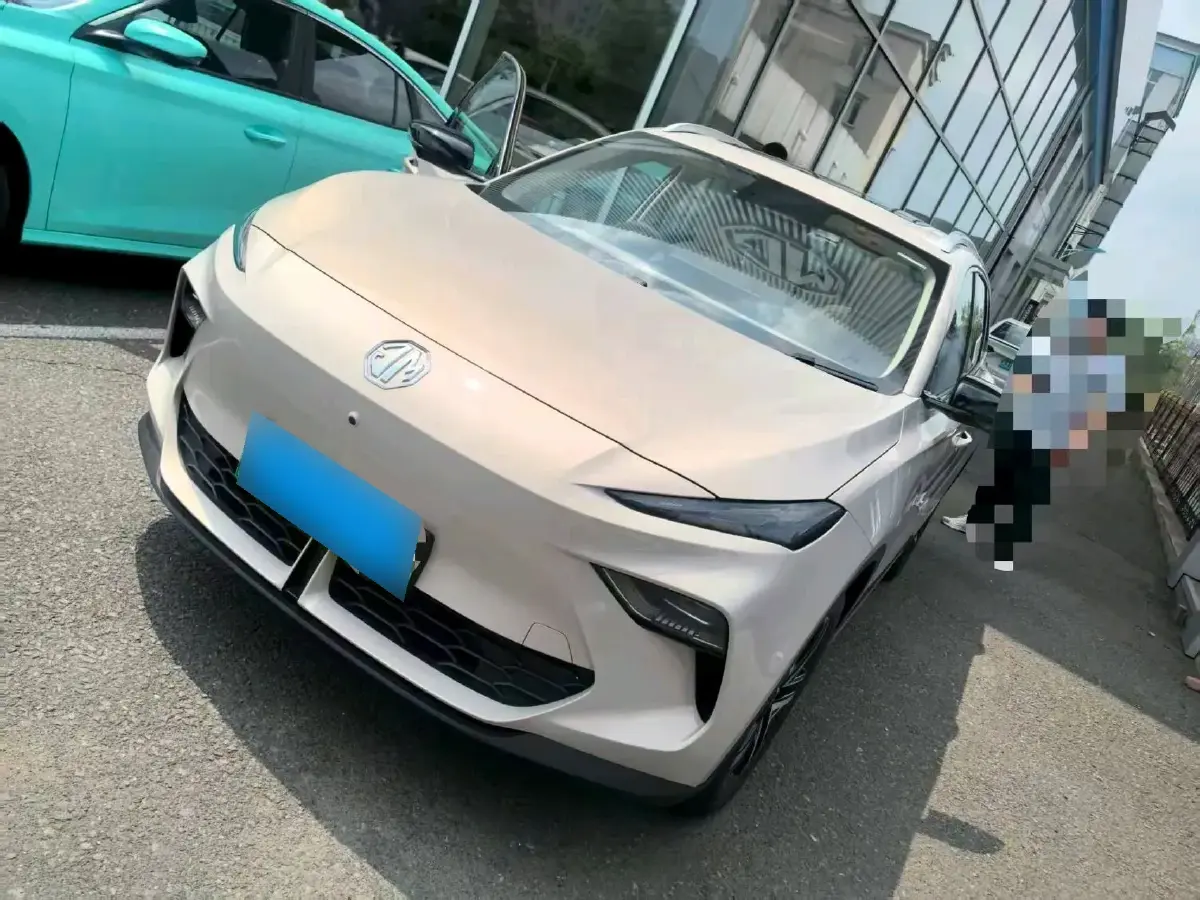 2025 MG MG ES5 BEV 62.2KWH