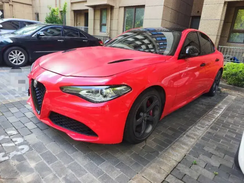 2020 Alfa Romeo Giulia 2.0T 280HP L4 8AT