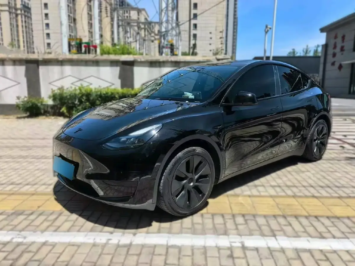 2022 Tesla Model Y BEV 60KWH