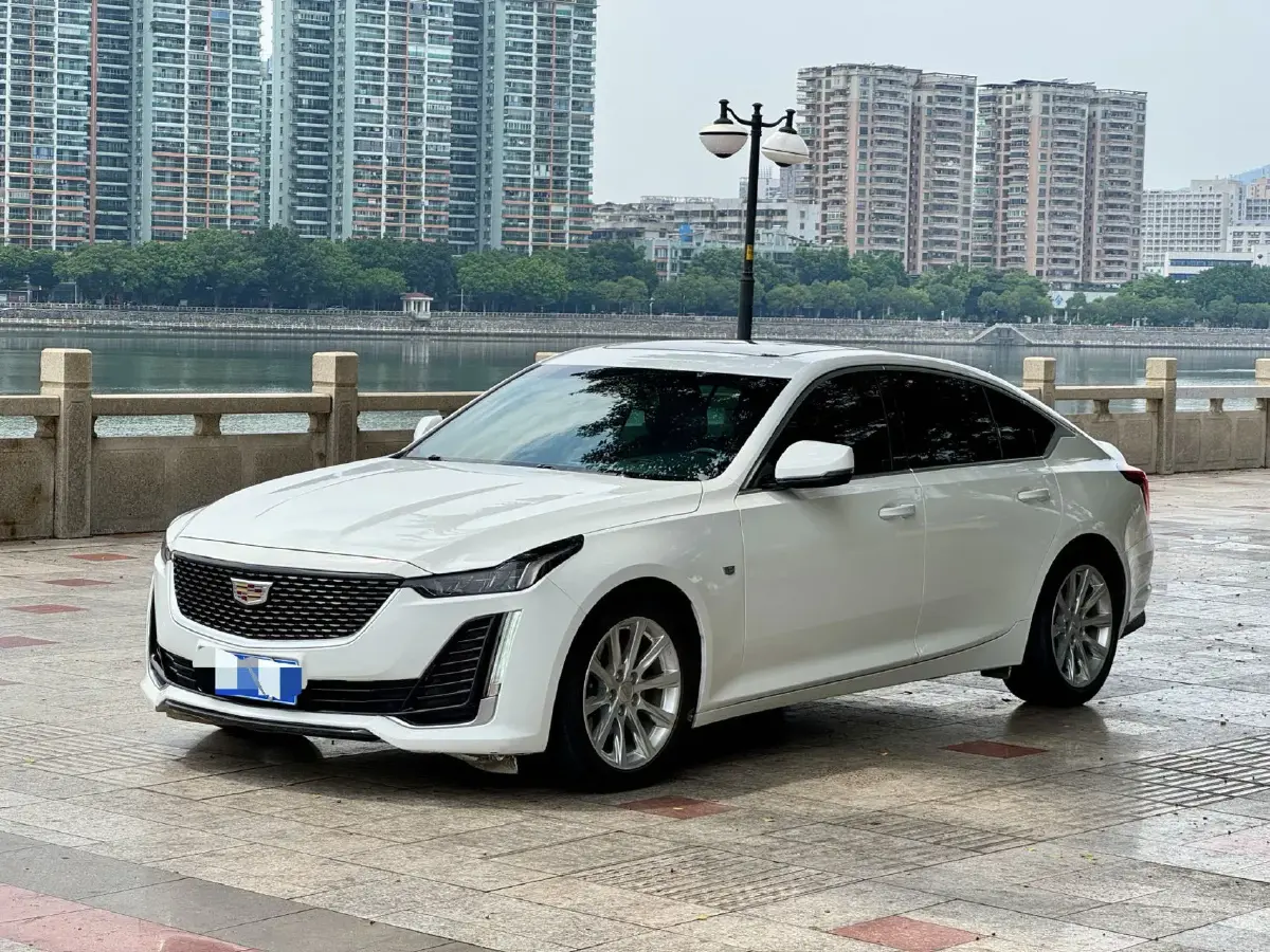 2020 Cadillac CT5 2.0T 237HP L4 10AT