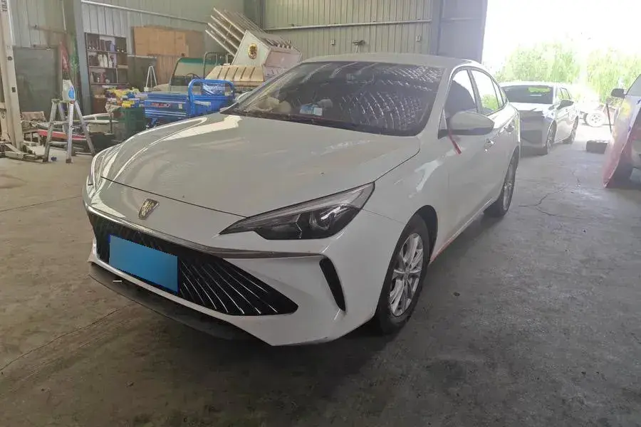 2023 Roewe i5 1.5L 129HP L4 5MT